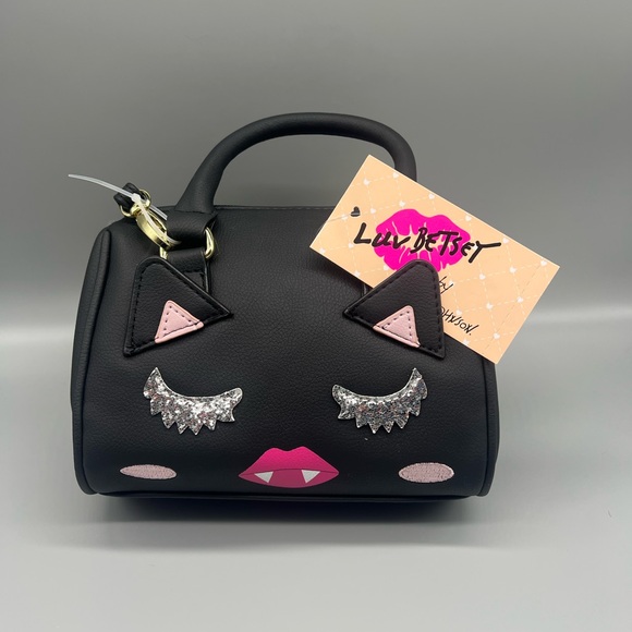 Betsey Johnson Handbags - Betsey Johnson lbharley vampire kitty crossbody purse